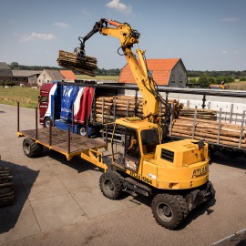 Jonker & Schut als logistiek partner van Van Vliet Duurzaamhout Jonker & Schut als logistiek partner van Van Vliet Duurzaamhout