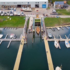Van Vliet Duurzaamhout - Kastanje hout voor een vikingschip Van Vliet Duurzaamhout - Kastanje hout voor een vikingschip
