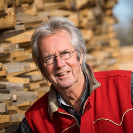 Oprichter Cees van Vliet en oud-boswachter Andrew Gall blikken terug op de mooie beginjaren van Van Vliet Duurzaamhout.